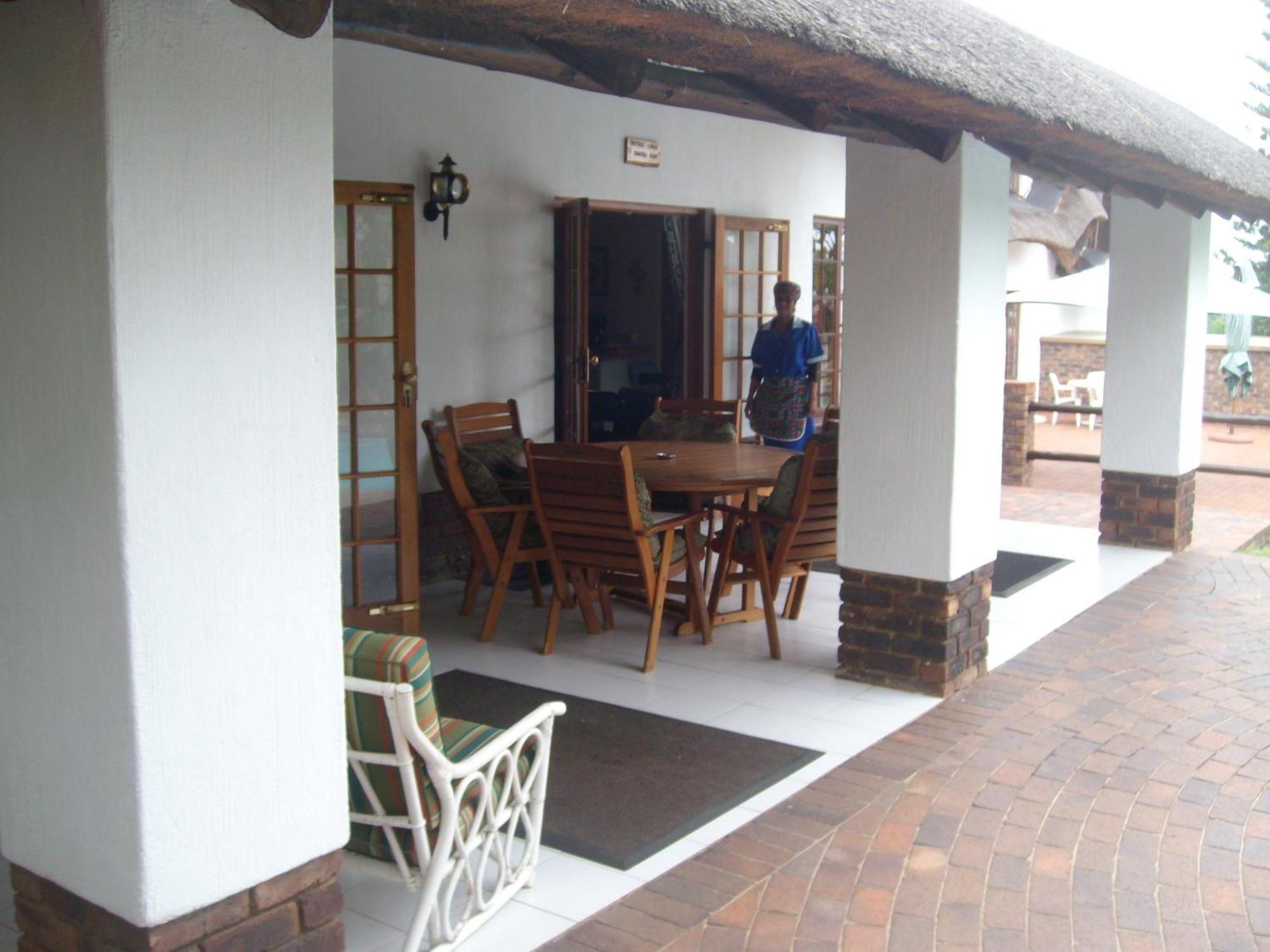 Oaktree Lodge Guest House Kyalami Exterior foto