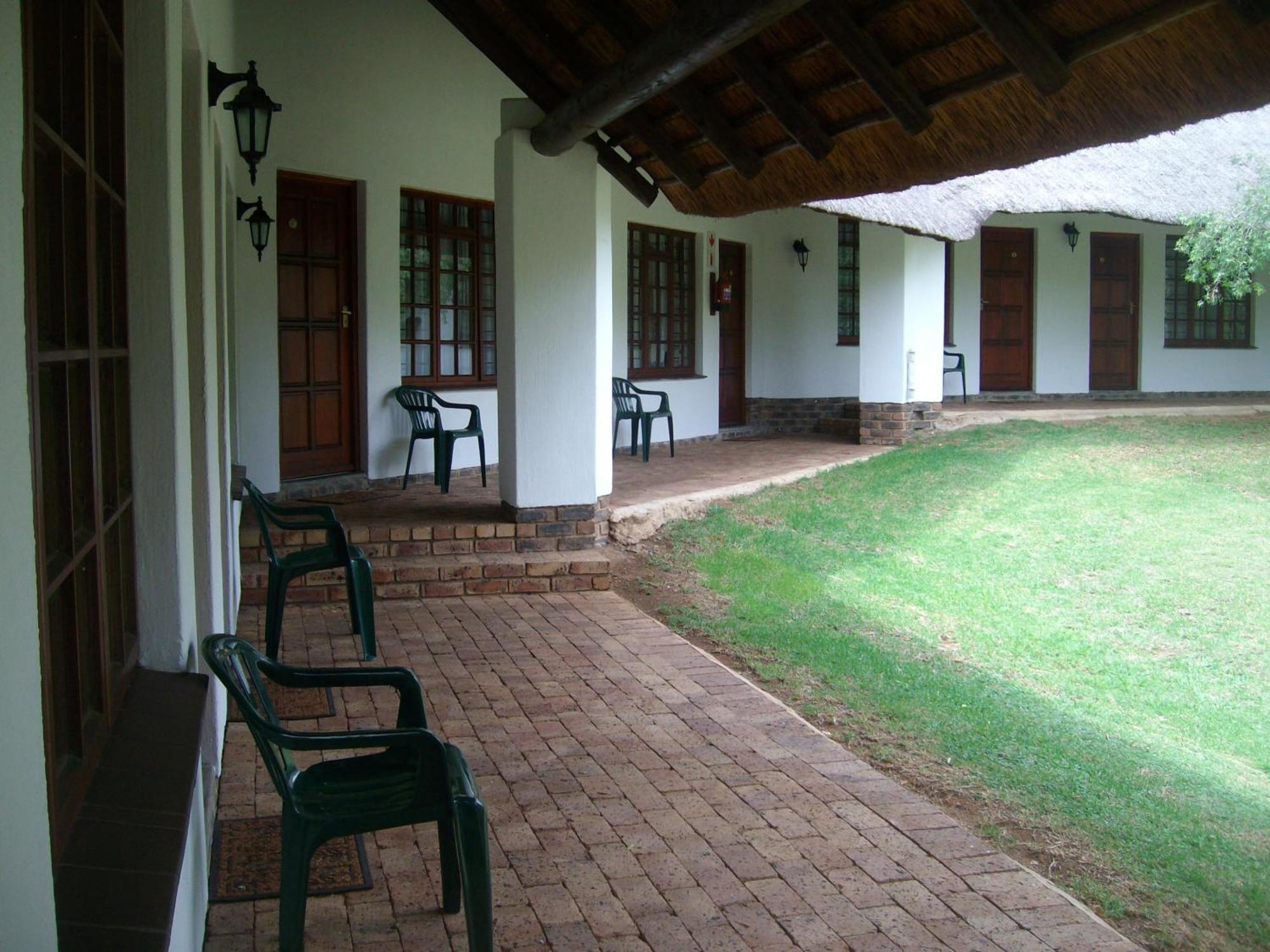 Oaktree Lodge Guest House Kyalami Exterior foto